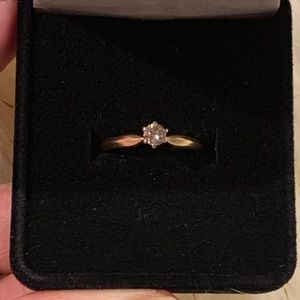 💍Beautiful 14k YG VS diamond engagement ring💍
